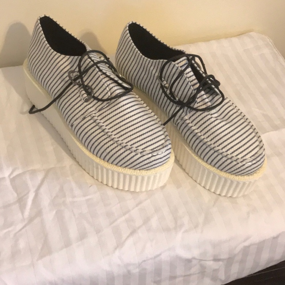 Seersucker creepers